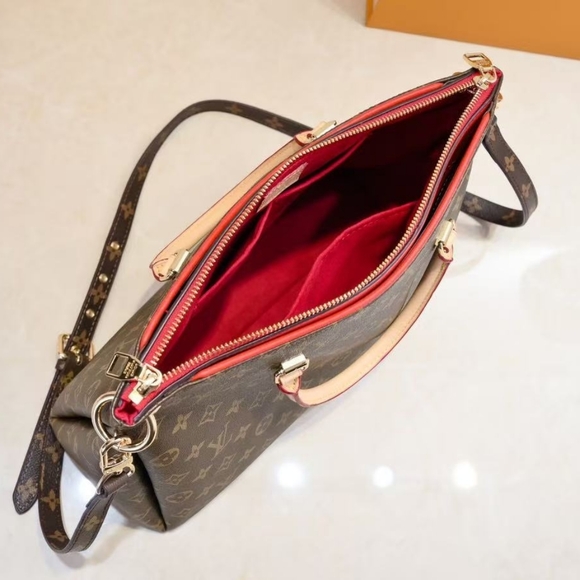 <AUTHENTIC>Louis Vuitton bag - Picture 4 of 9